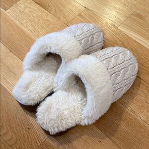 J. Crew Cream Cable Knit Slippers